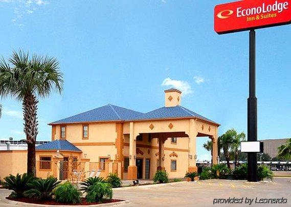 Econo & 2* Corpus Christi