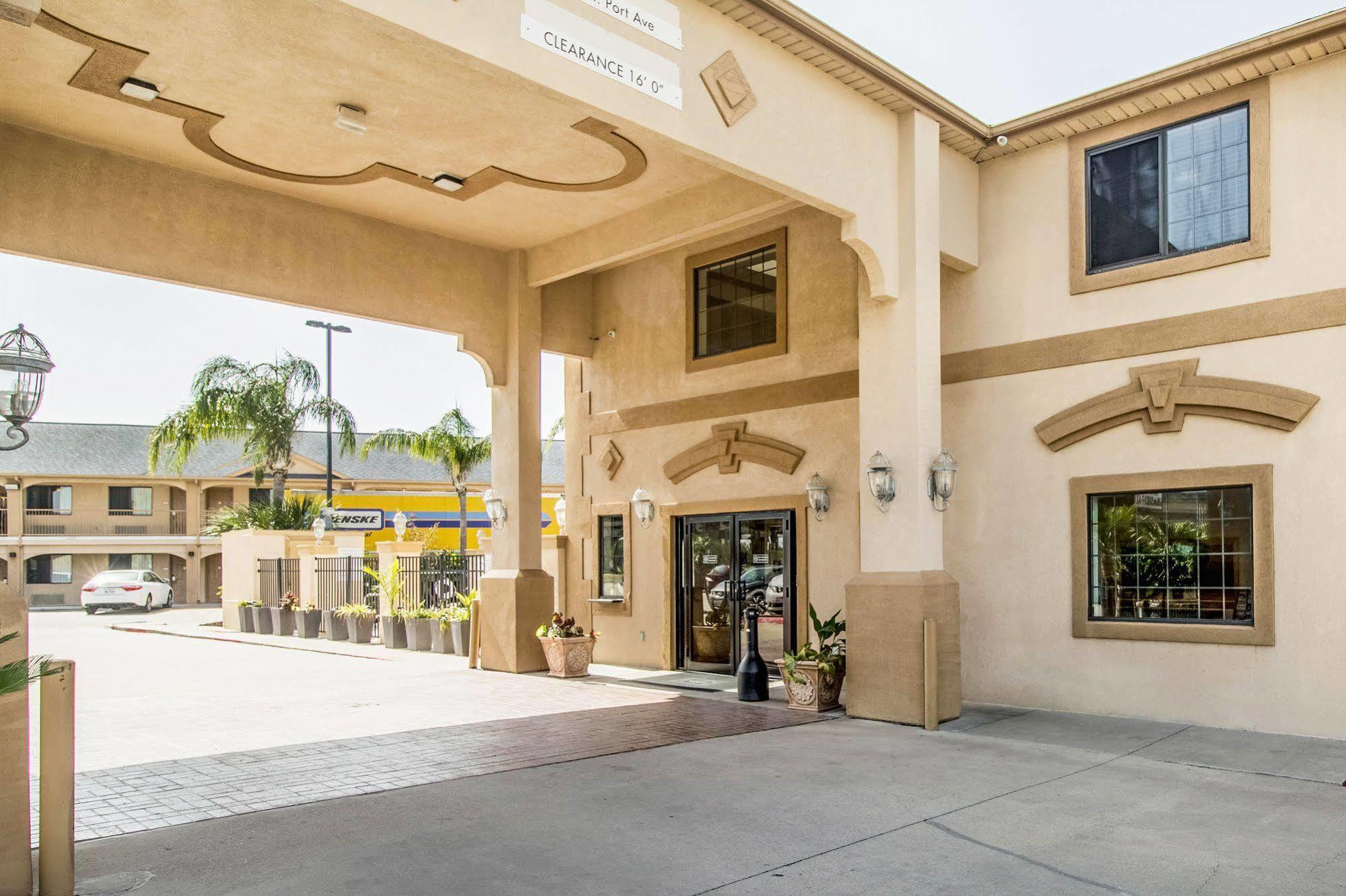 Econo & Hotel Corpus Christi