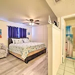 Coastal Condo With Dock Access, 2 Miles To Beach!