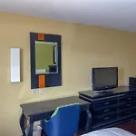 Deluxe Inn & Suites