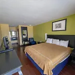 Deluxe Inn & Suites