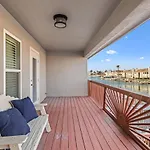 Water View Wonder