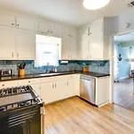 Vintage Corpus Christi Home - 2 Blocks From Beach!