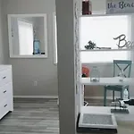 Cozy Beachside Condo With Pool View