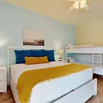 Leeward Manor