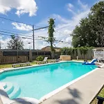 Pool Home With Ev Charger. No Fee Early Check In!