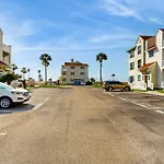 Beach Club 352