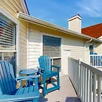 Beach Club 352