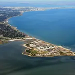 Harbor Inn Bayfront