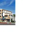 Harbor Inn Bayfront