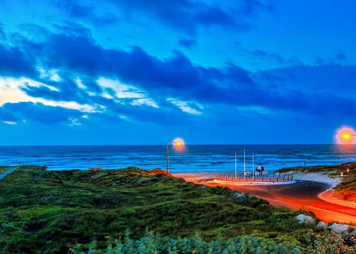 Pathway To The Sea 14816