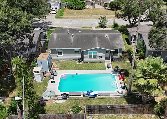 Pool Home With Ev Charger. No Fee Early Check In!