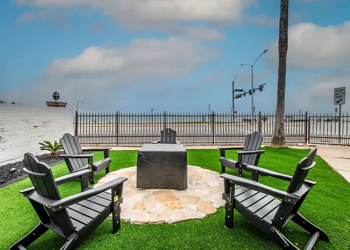Luxury On Ocean Drive - Sleeps 28