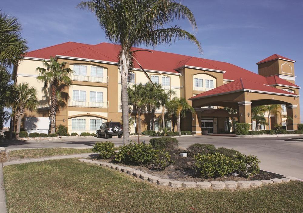 La Quinta By Wyndham Airport Hotel