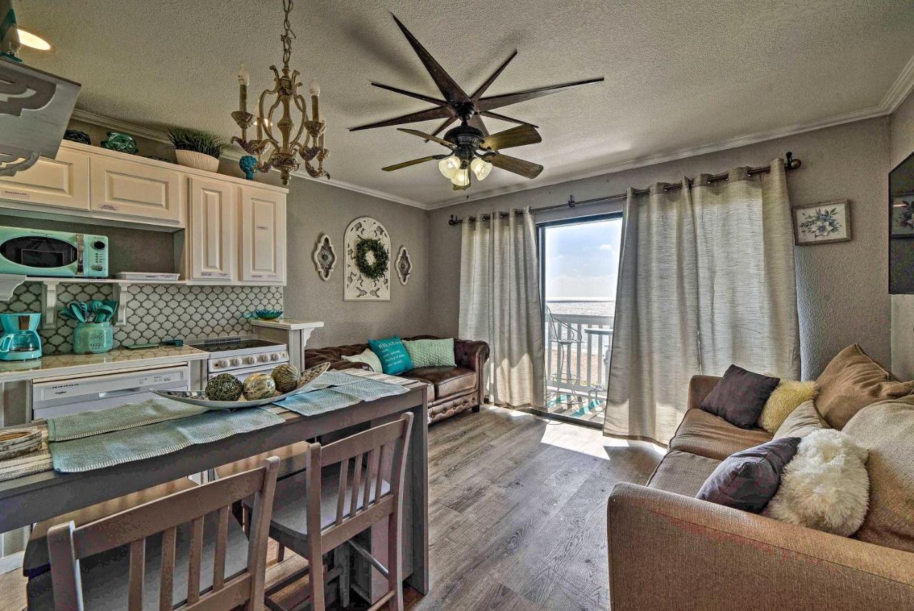 Oceanfront Perks! Apartment Corpus Christi