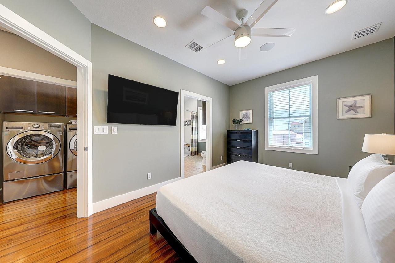 Serenity Island Apartment Corpus Christi