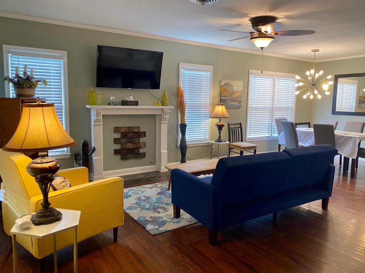 Holiday home Cozy Bungalow Close To Downtown Bayfront Corpus Christi