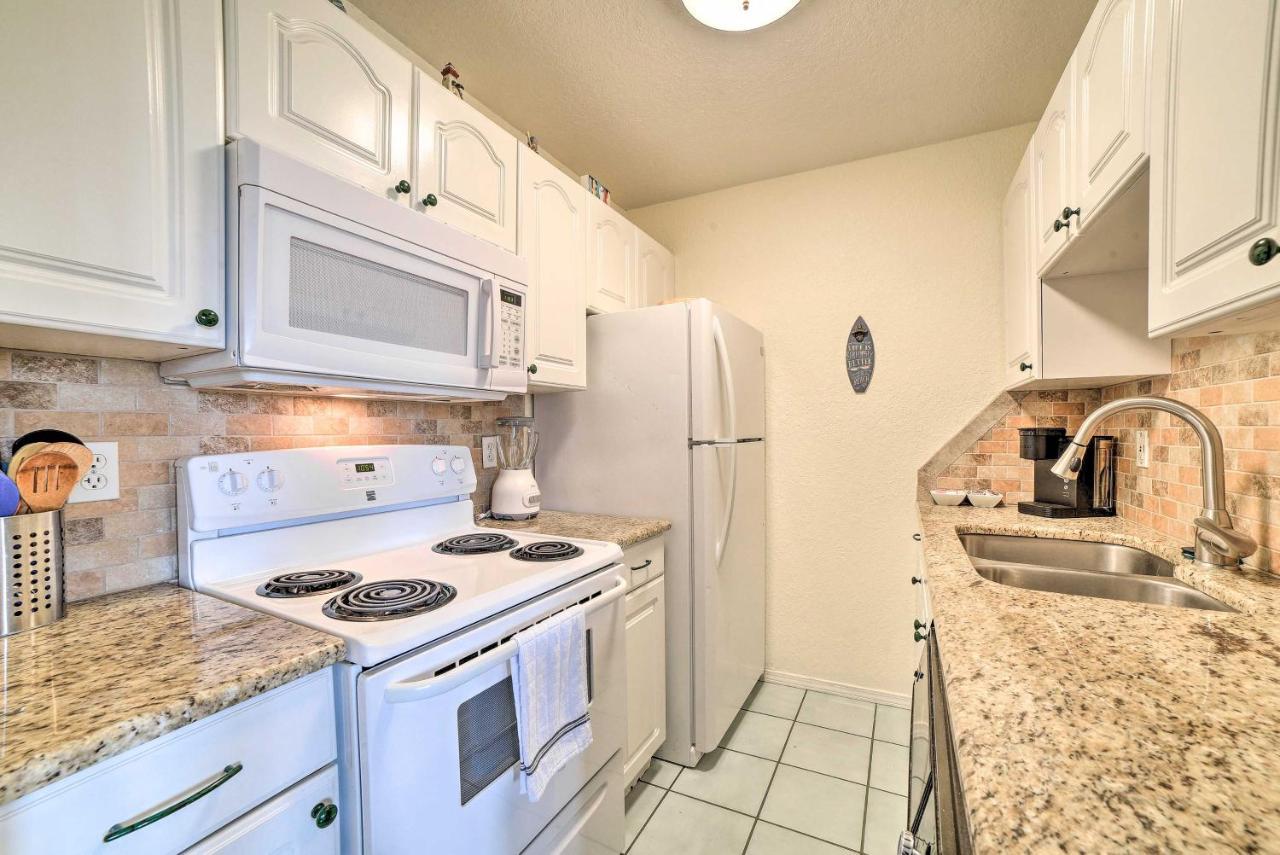 Coastal With Dock Access, 2 Miles To Beach!
