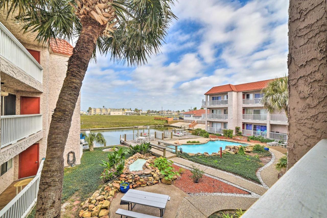 Coastal With Dock Access, 2 Miles To Beach! Corpus Christi