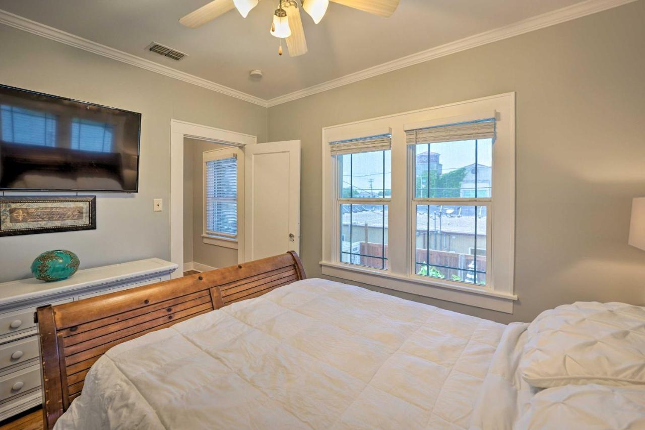 Holiday home With Pool And Hot Tub Walk To Bay Corpus Christi