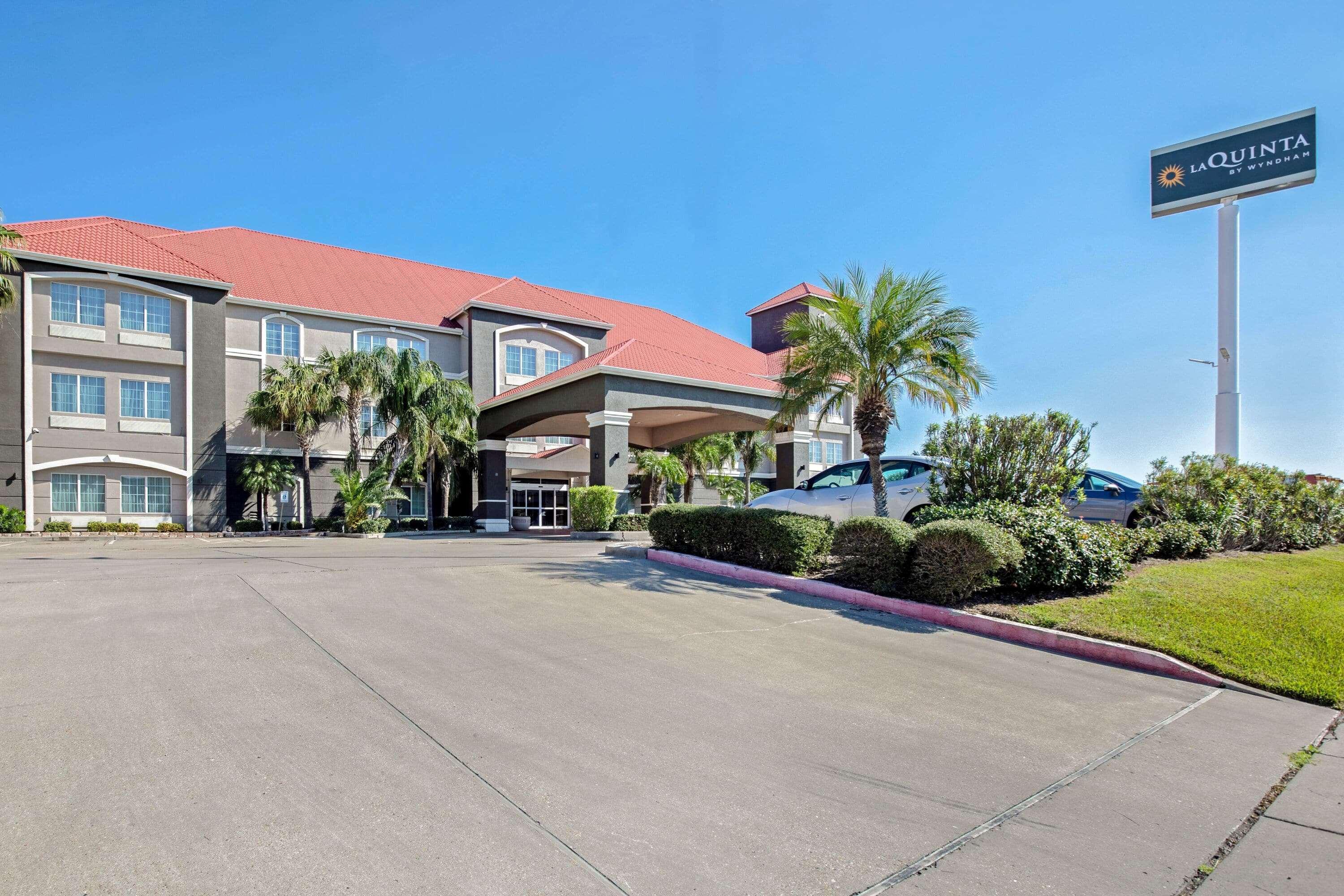 Hotel La Quinta By Wyndham Airport