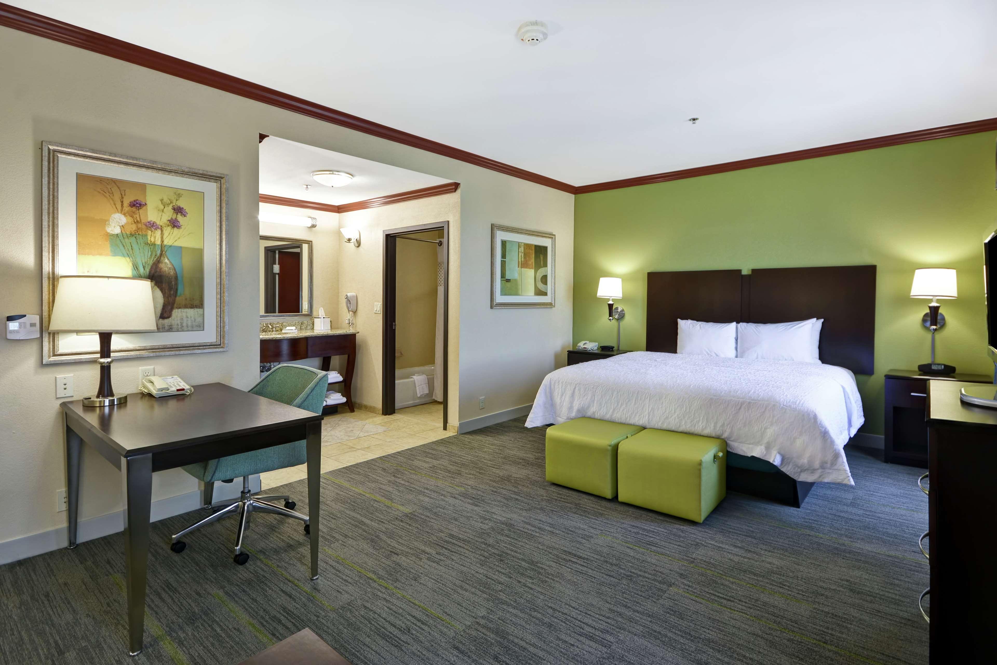 Hampton & I-37 - Navigation Boulevard 3* Corpus Christi