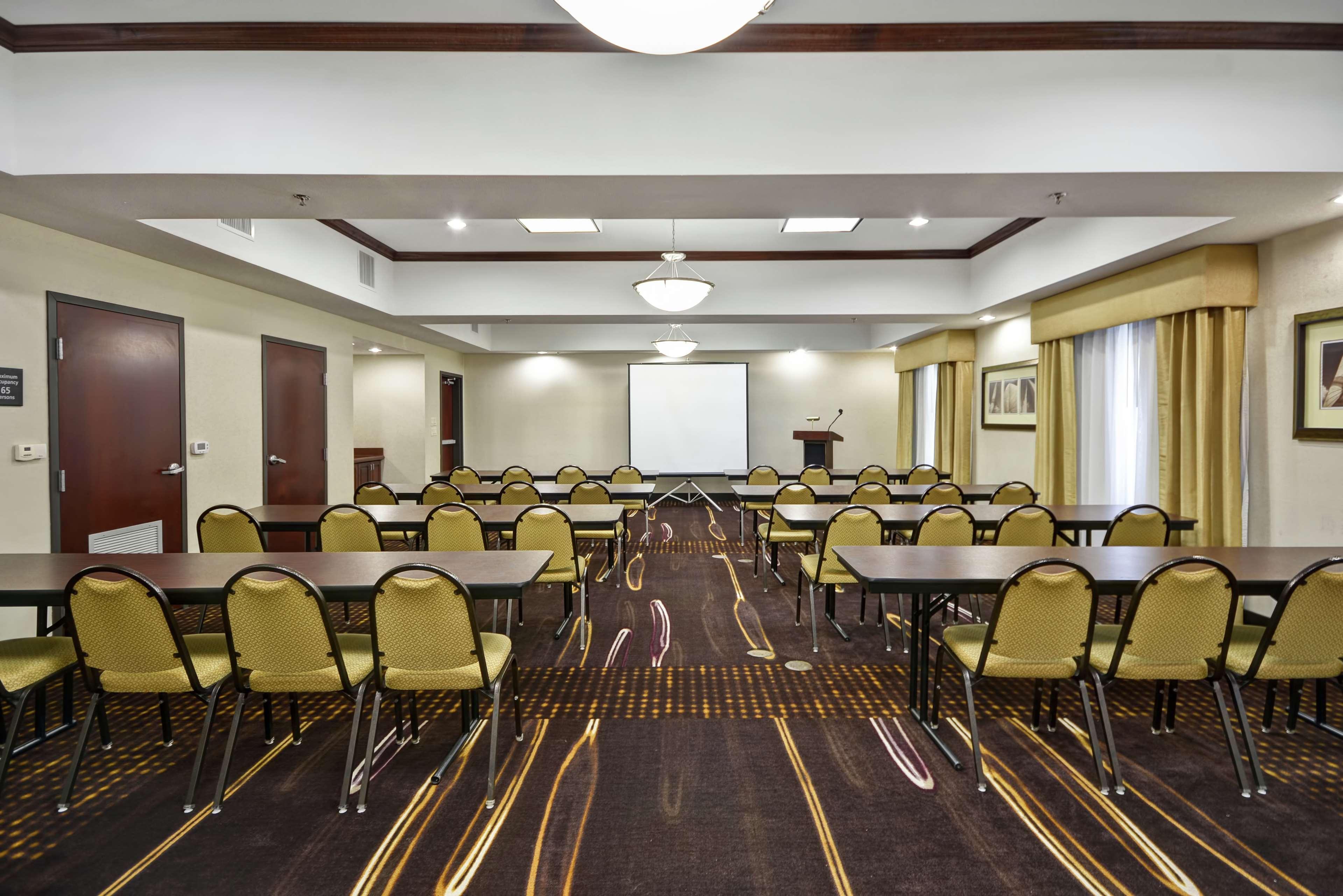 Hampton & I-37 - Navigation Boulevard Hotel