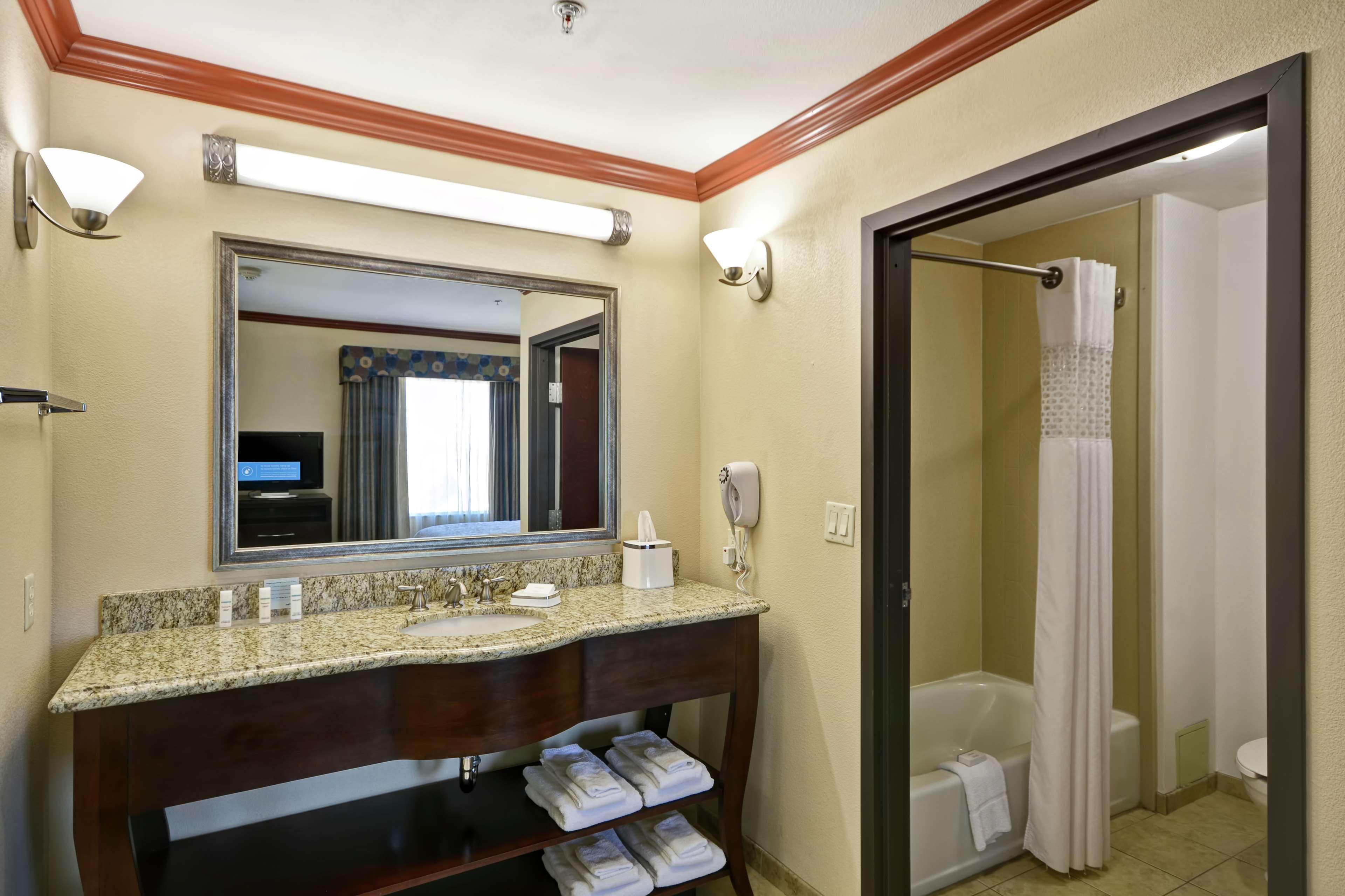 Hampton & I-37 - Navigation Boulevard Hotel Corpus Christi