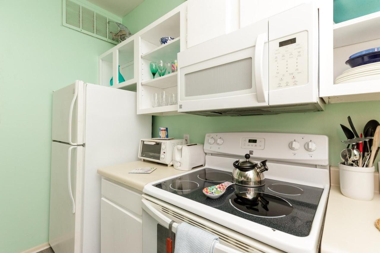 Beachside Condo: Padre Island Retreat *