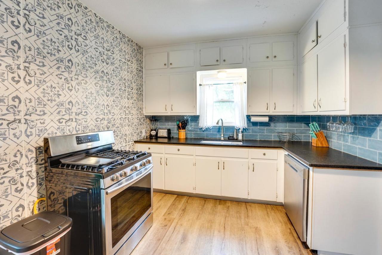 Vintage - 2 Blocks From Beach! Holiday home Corpus Christi