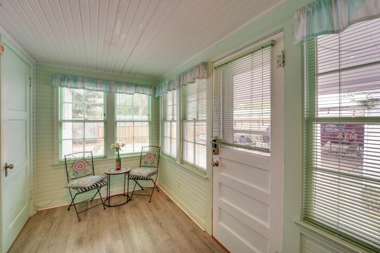 Vintage - 2 Blocks From Beach! Holiday home