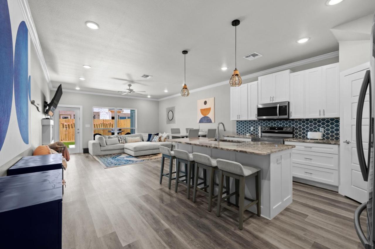 Holiday home Beautiful New 3 Bedroom Townhouse W/ Private Pool Corpus Christi