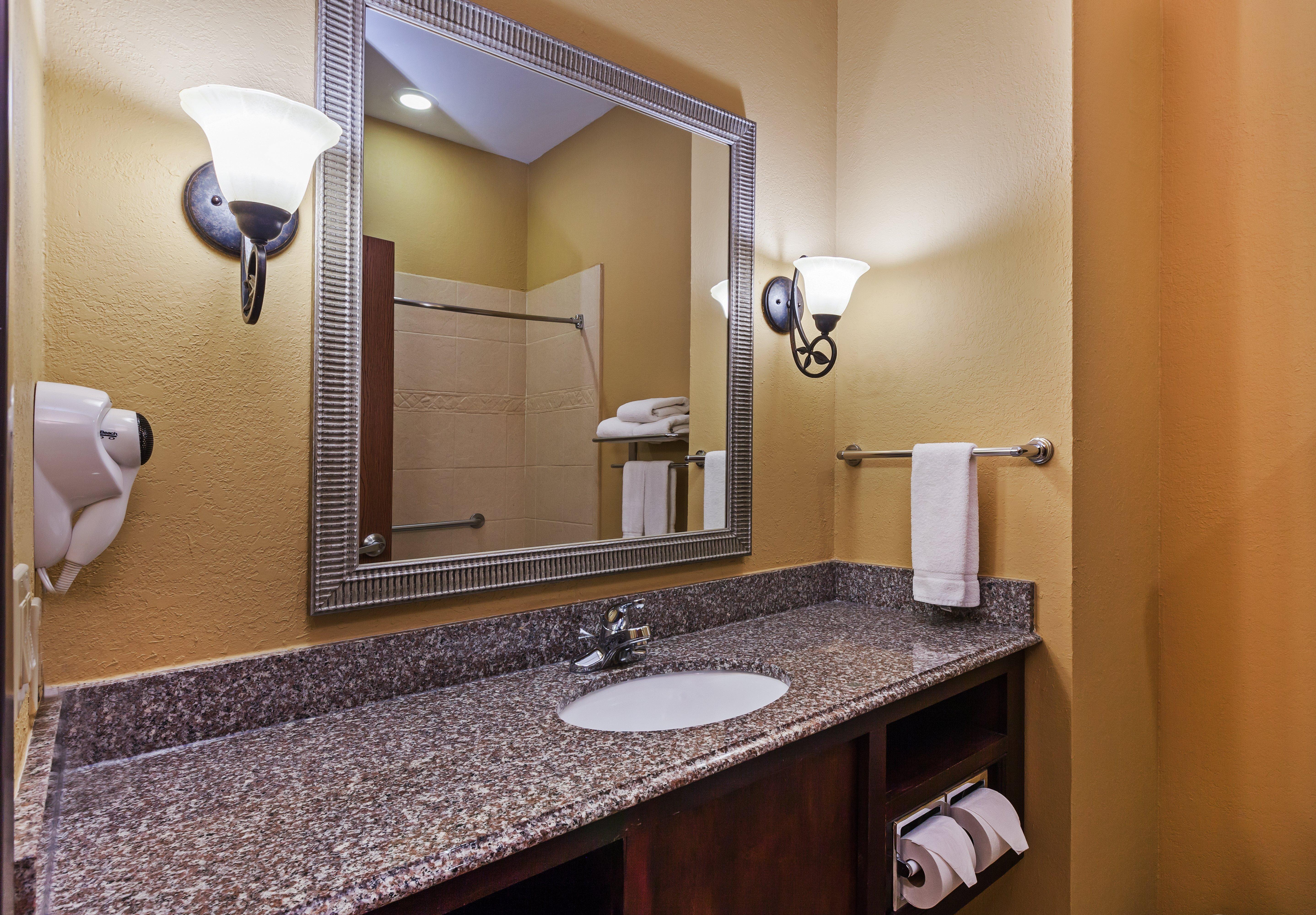 Express & Suites, Nw, Calallen By Ihg Hotel 3*