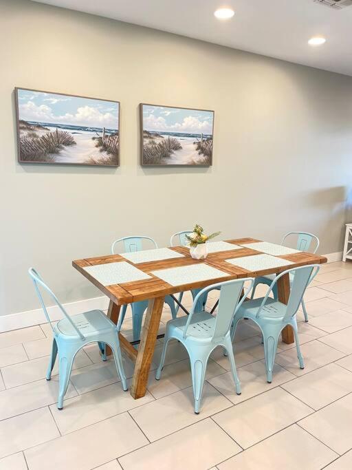 North Padre Island * 3br/3bath*5 Mins To Beach*