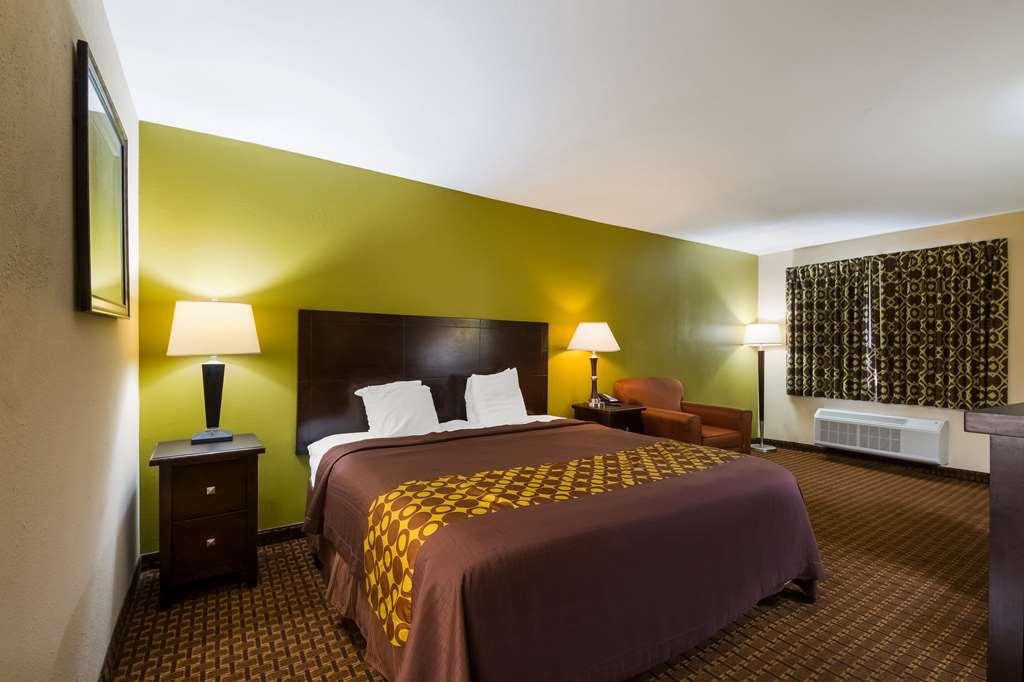 Hotel Rodeway &