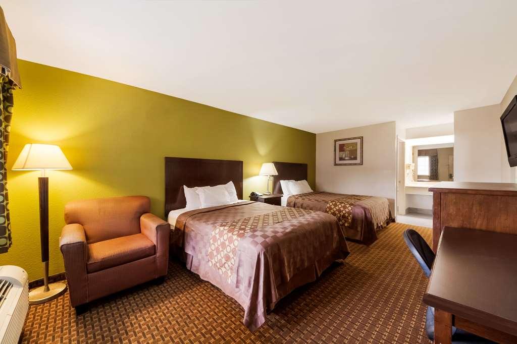 Hotel Rodeway &