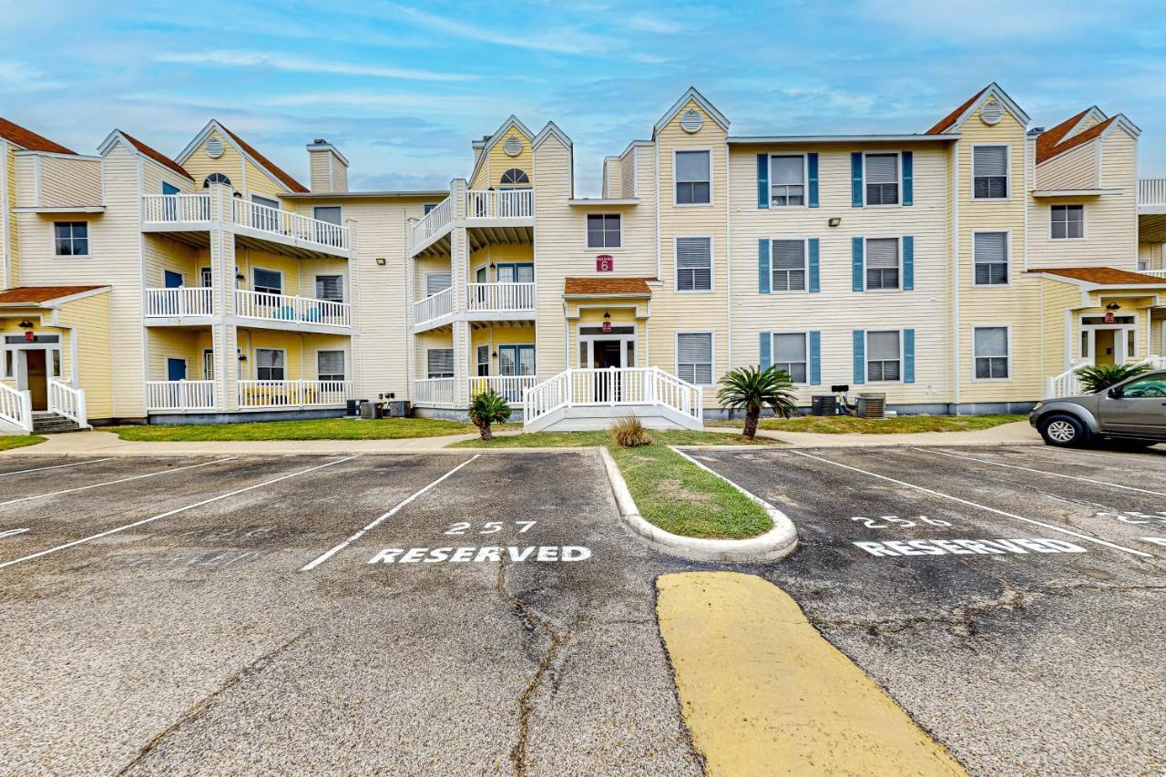 The Club #363 Apartment *