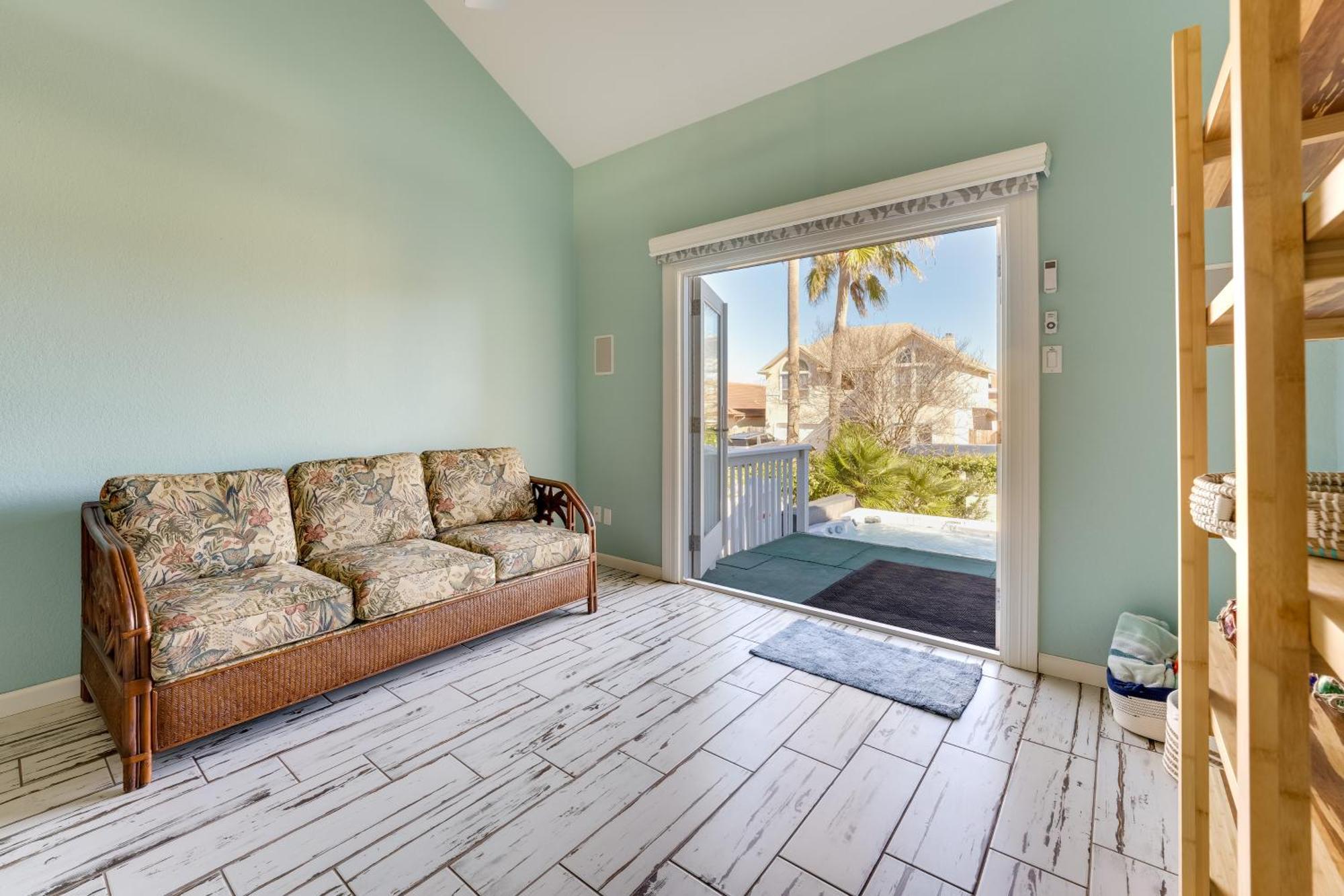 Waterfront Haven Padre Island With Swim Spa! *