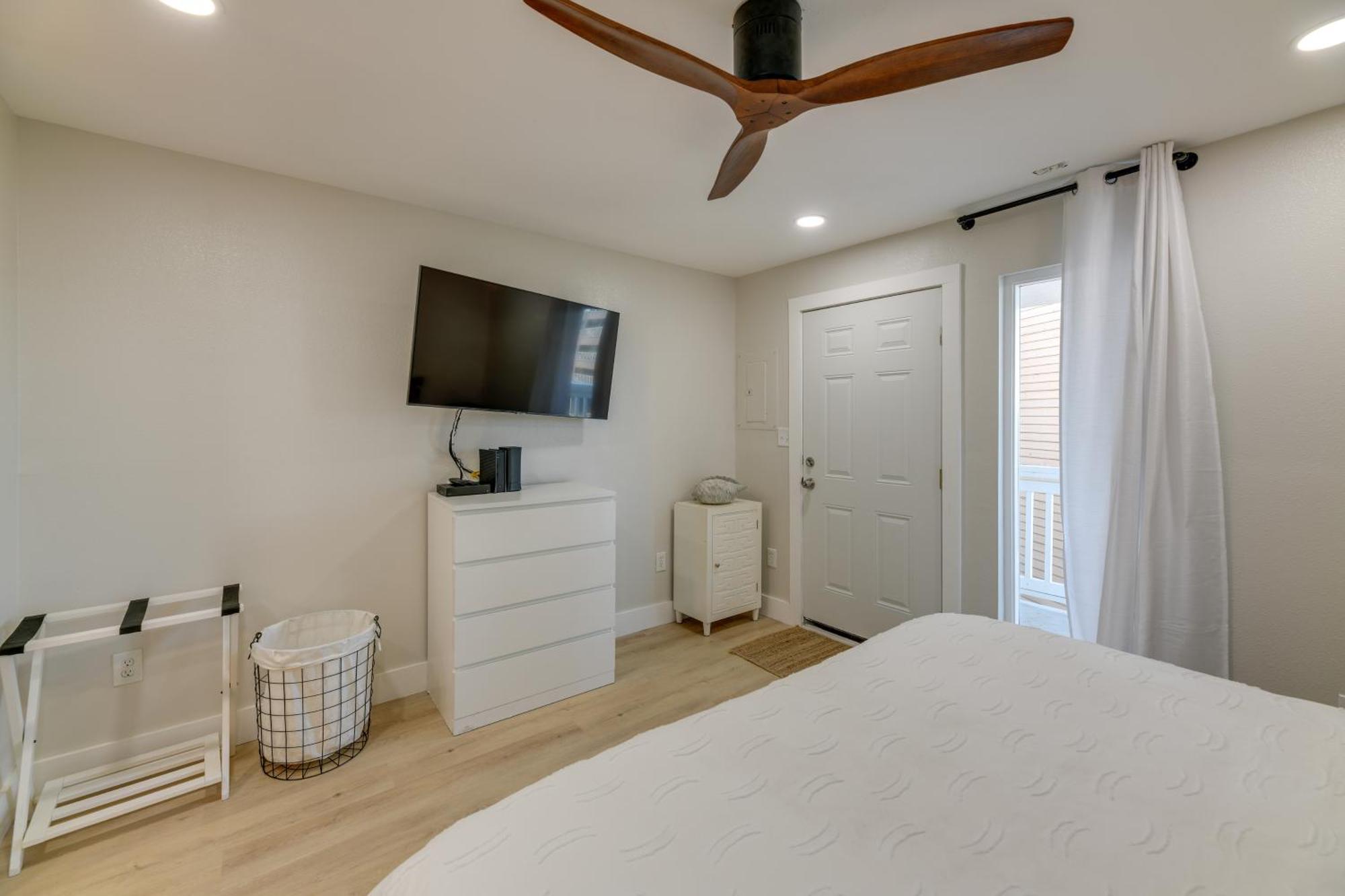 Surfside With Access! Apartment