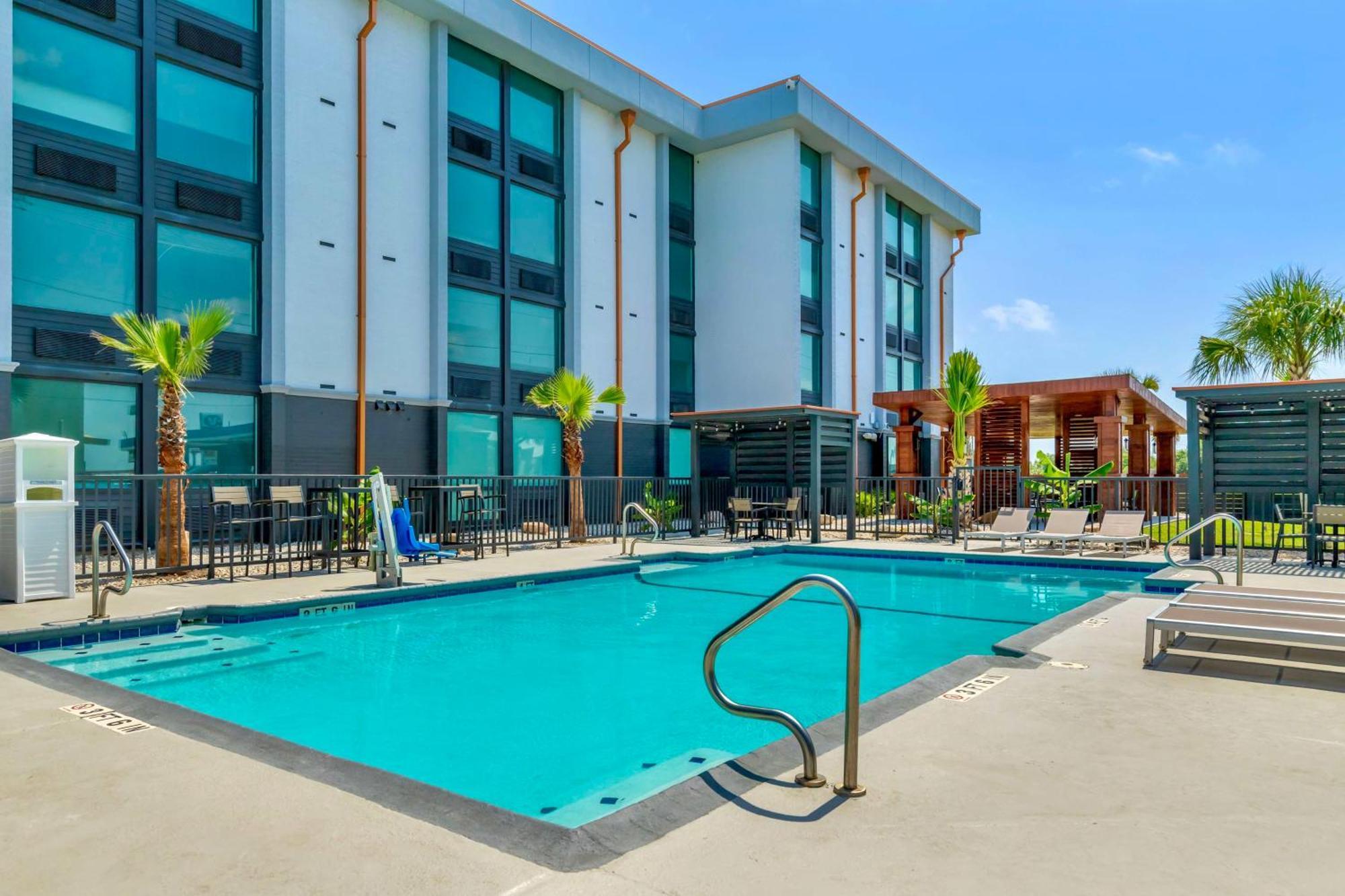 Hotel Western Airport 3*