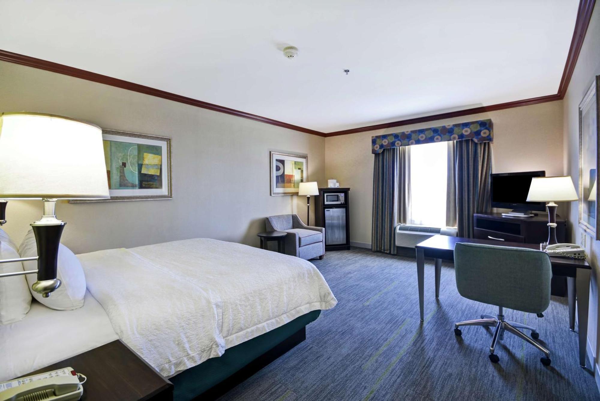 Hampton & I-37 - Navigation Boulevard Hotel Corpus Christi