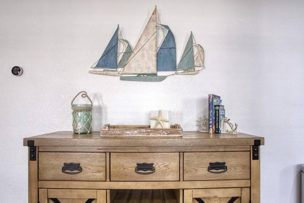Your Seaside Sanctuary On Ocean Drive Awaits * Corpus Christi