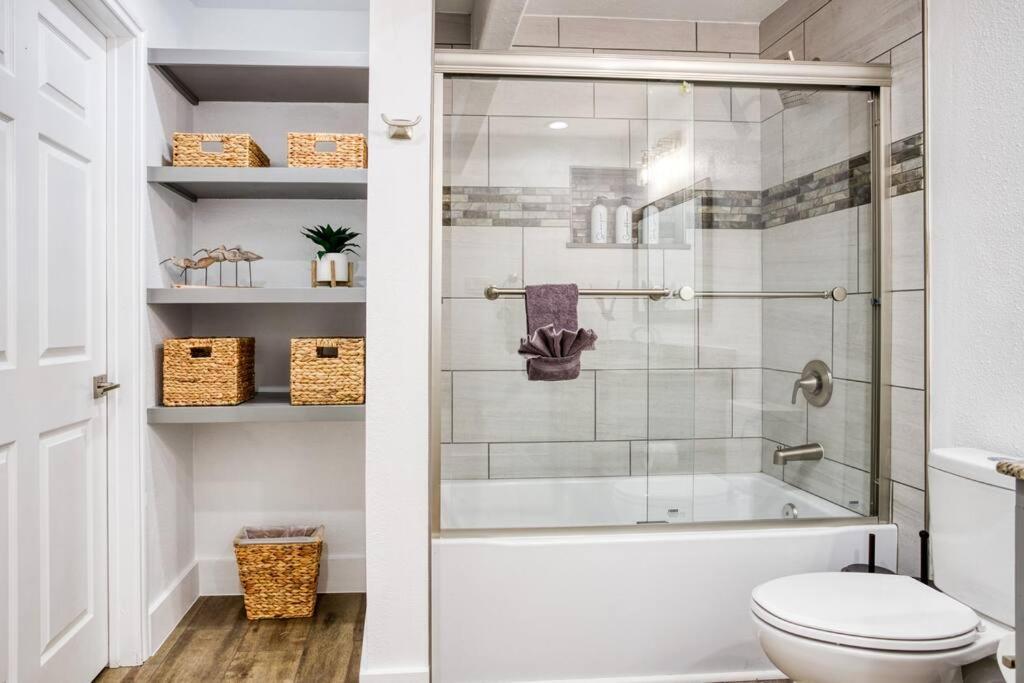 Your Seaside Sanctuary On Ocean Drive Awaits Holiday home Corpus Christi