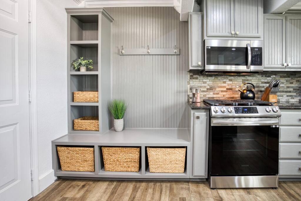 Your Seaside Sanctuary On Ocean Drive Awaits * Corpus Christi