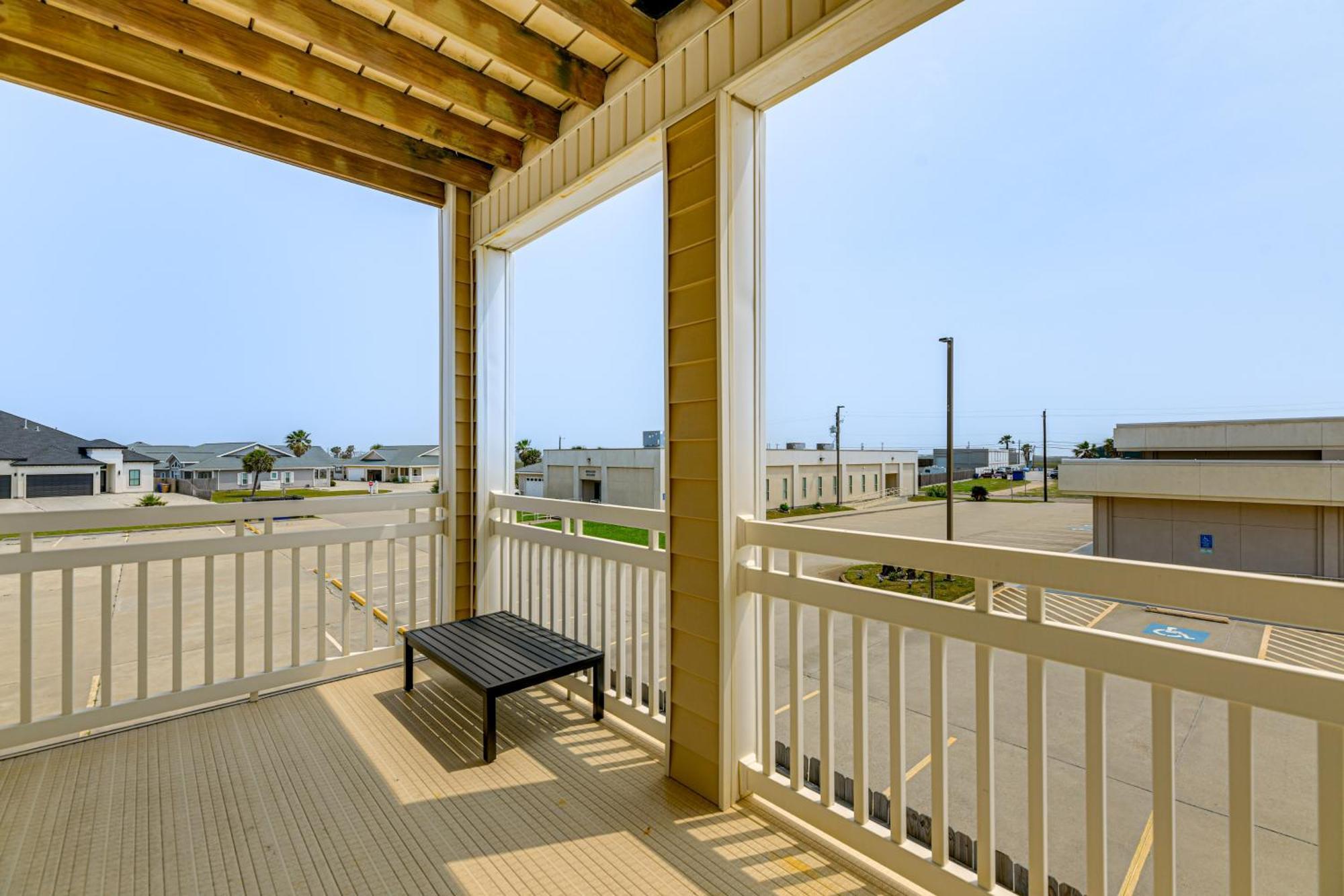 With Community Pool, Near * Corpus Christi