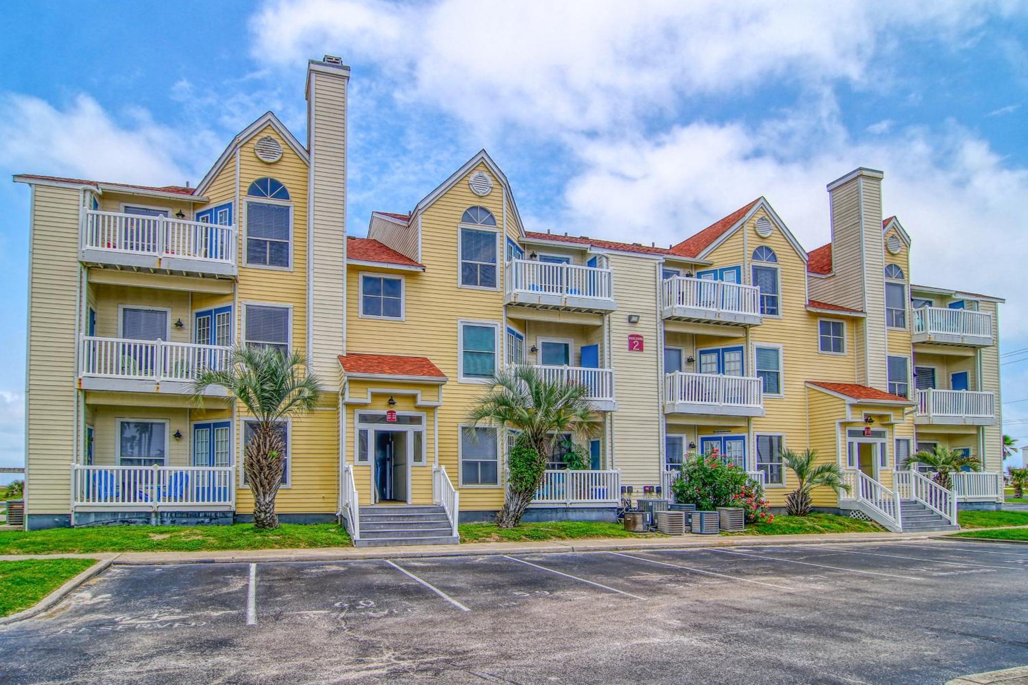 Club Apartment Corpus Christi