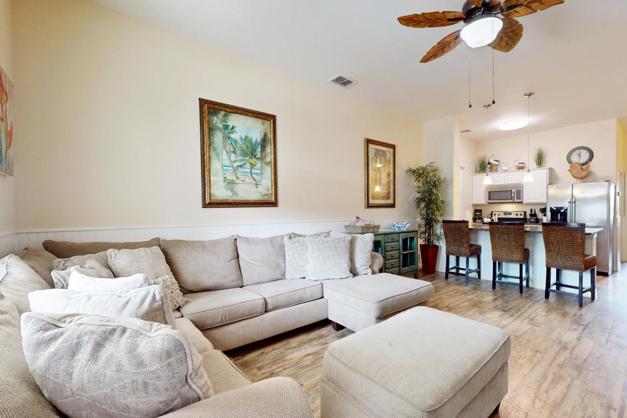 Leeward Manor * Corpus Christi