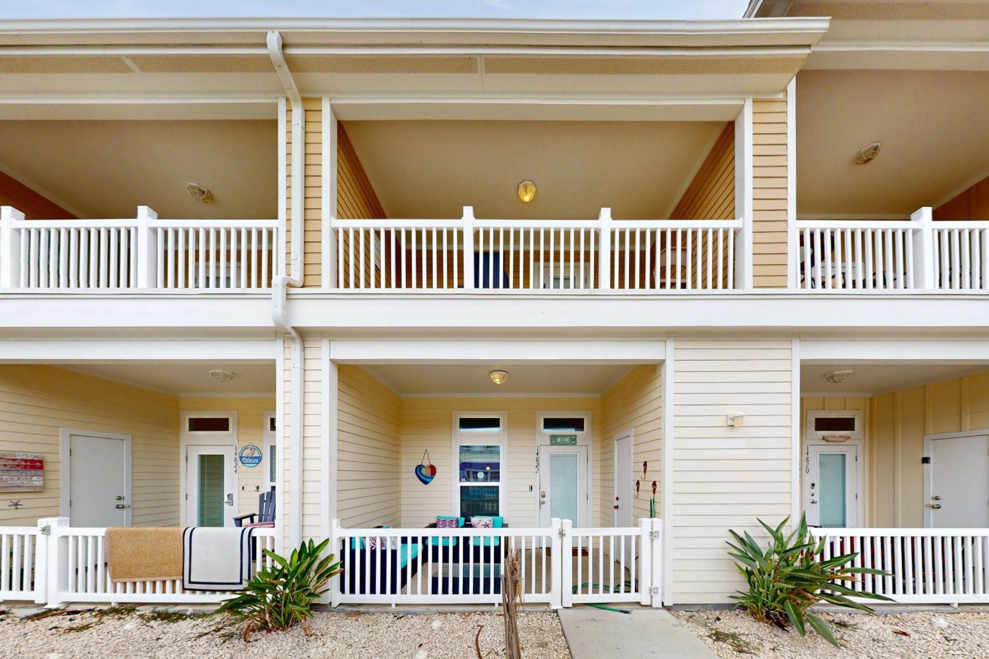 Leeward Manor * Corpus Christi