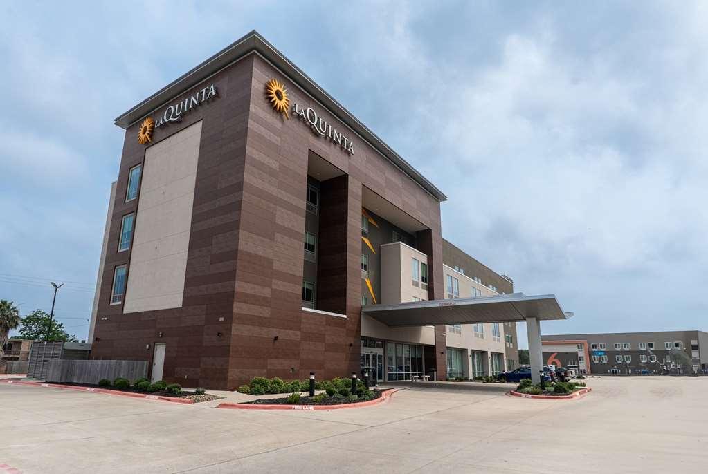 Hotel La Quinta & By Wyndham Southeast