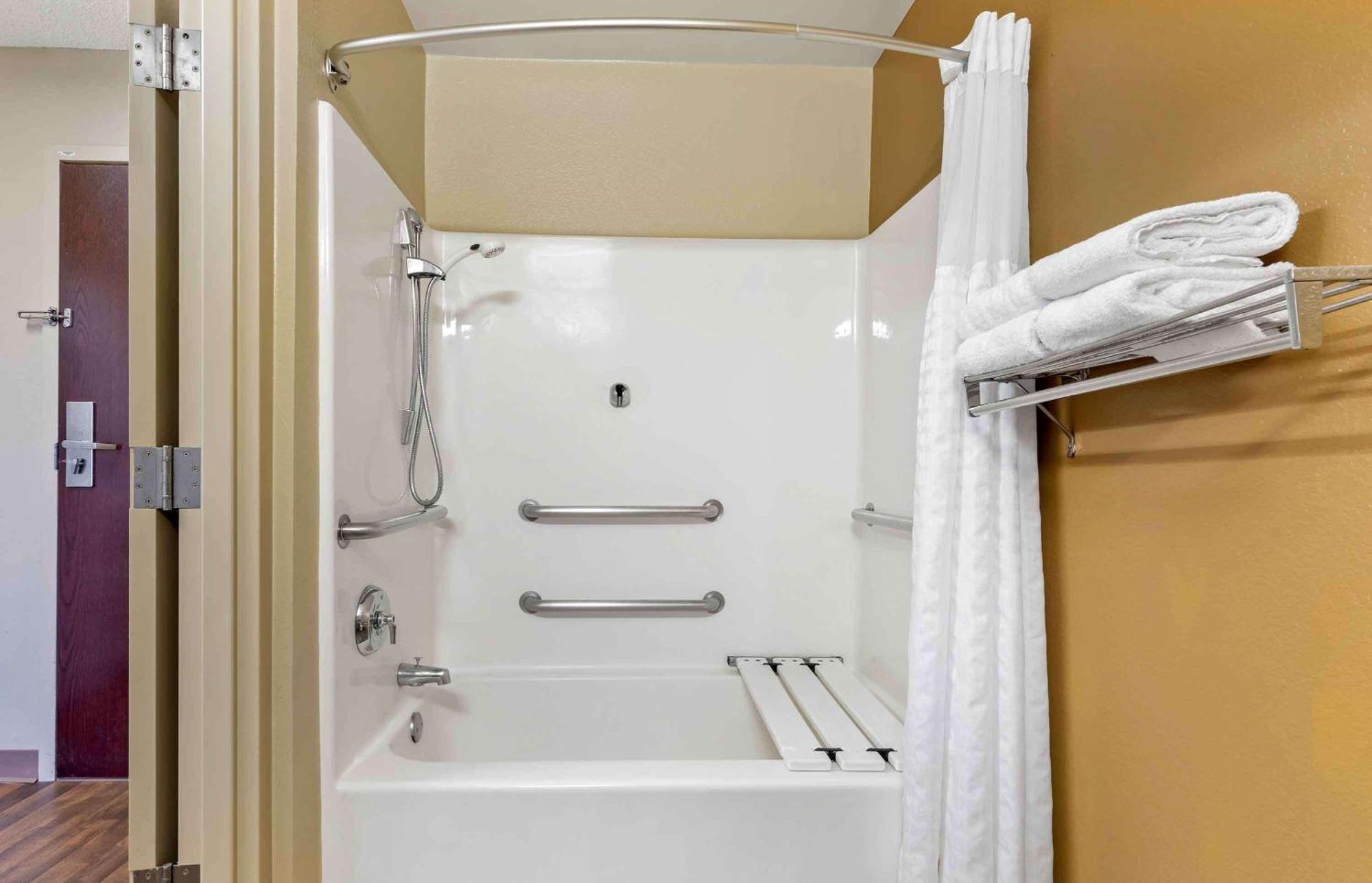 Hotel Extended America - - Staples Corpus Christi